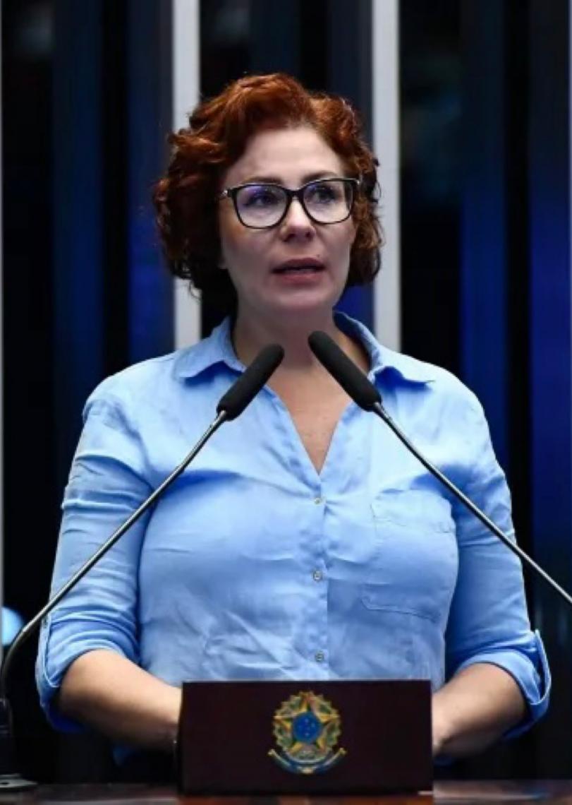 Carla Zambelli renuncia a cargo de deputada, e Motta vai dar posse a suplente