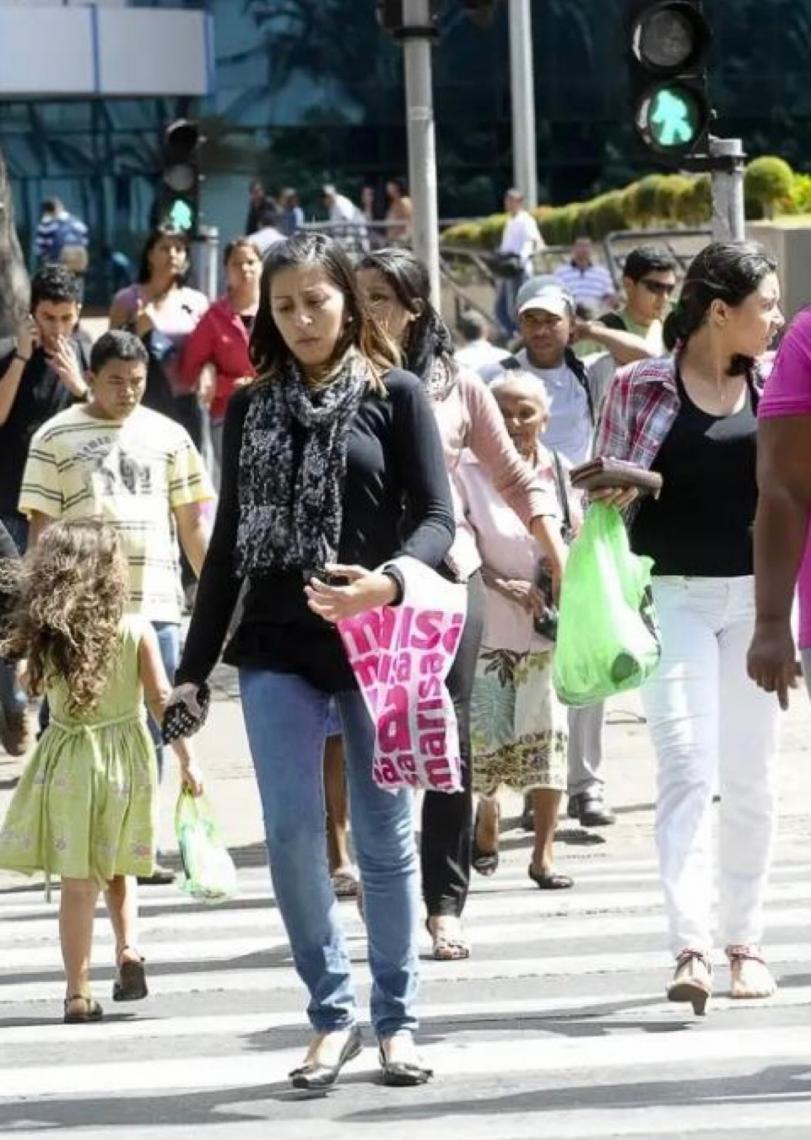 Quase metade das mulheres brasileiras denunciam que não é tratada com respeito