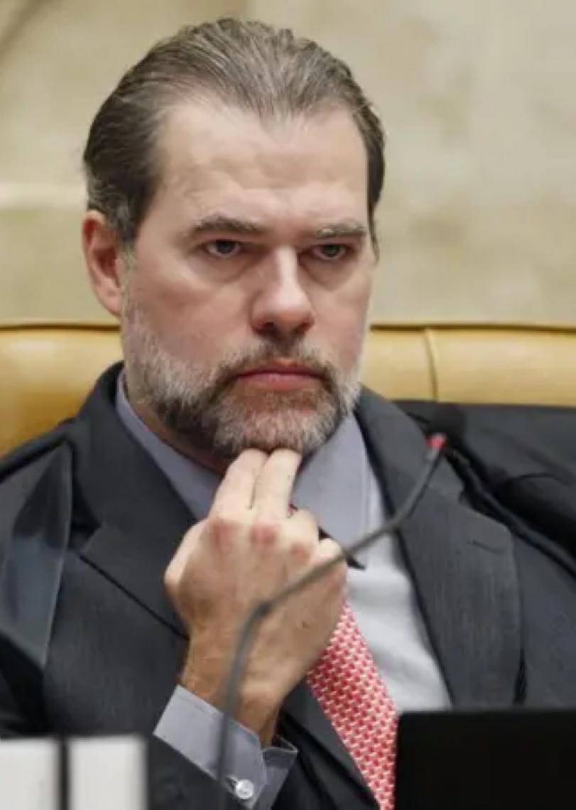 Toffoli libera retomada do caso Master, mas determina que materiais apreendidos fiquem em seu gabinete