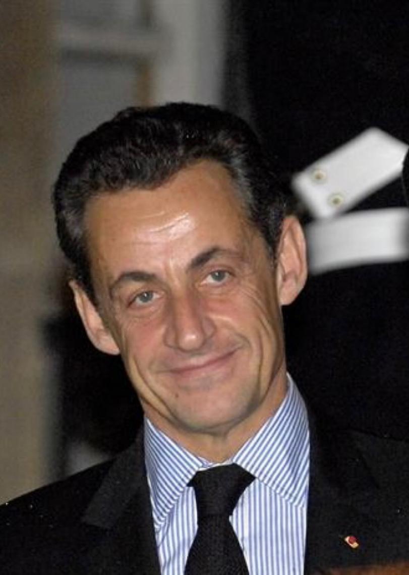 Nicolas Sarkozy lança livro sobre cárcere, diz que 'a prisão é dura'