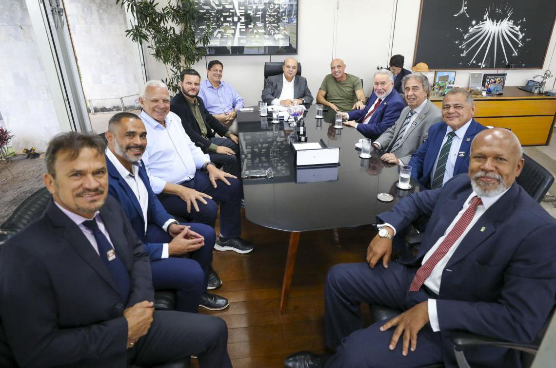 Governo do DF sanciona remissão de IPTU e isenção de ITBI para clubes e associações