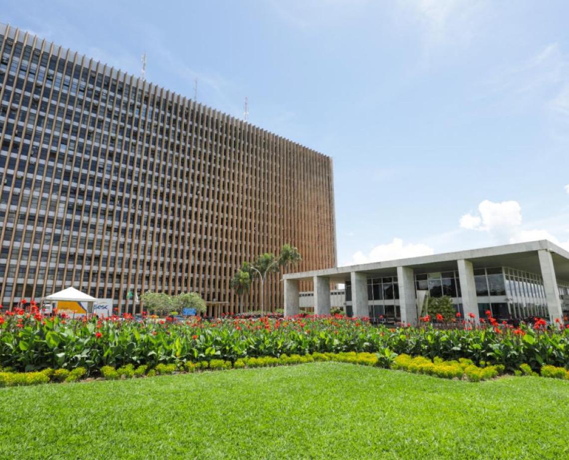 Lei garante abono de ponto no aniversário para servidores do Distrito Federal