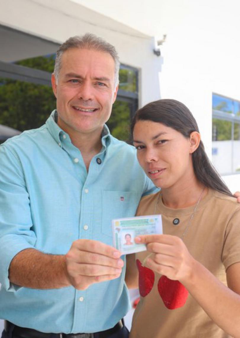 'O custo era muito alto': Doméstica na PB é 1ª brasileira a tirar nova CNH