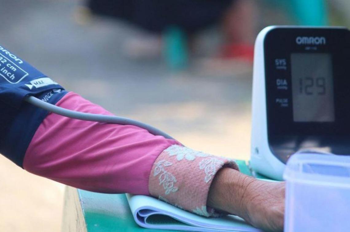 OMS nas Américas lança roteiro para manter pressão arterial controlada