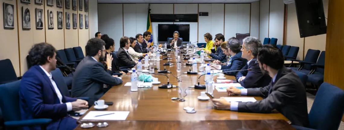 Governo aperta regras de previdência de estados e municípios após caso Master