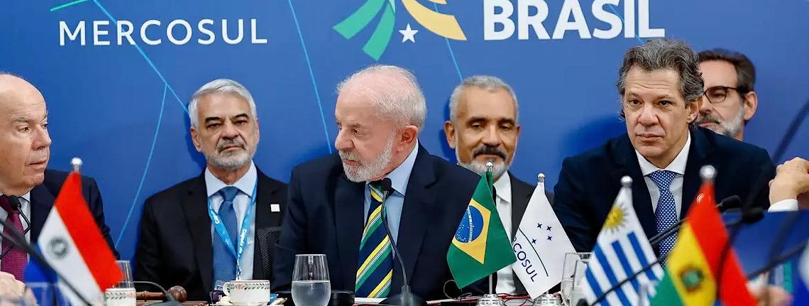 Foz do Iguaçu lançou bases do Mercosul há 40 anos em clima que contrasta com rivalidade Lula-Milei