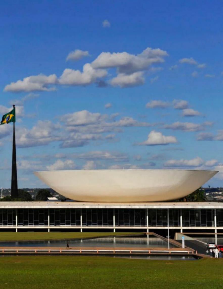 Câmara cassa mandatos de Eduardo Bolsonaro e Alexandre Ramagem