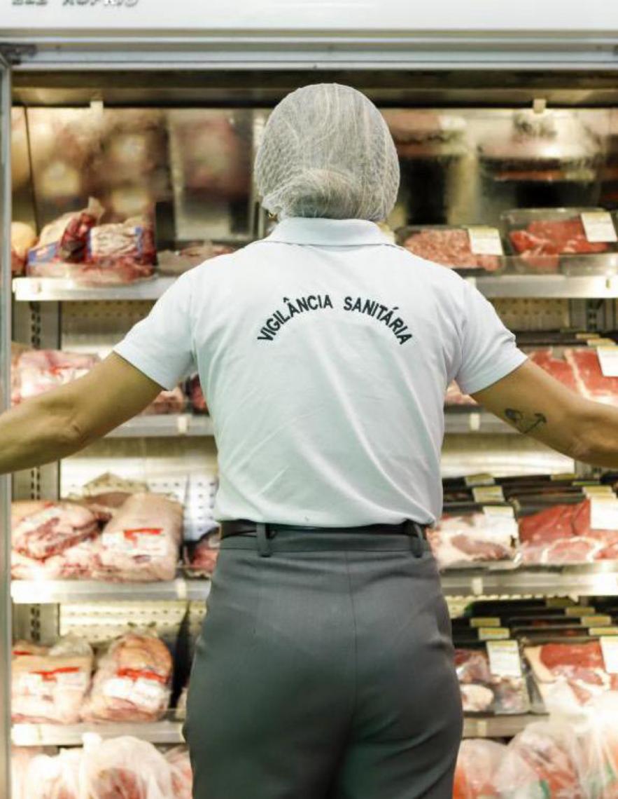 Força-tarefa apreende mais de 2,5 toneladas de alimentos impróprios para o consumo