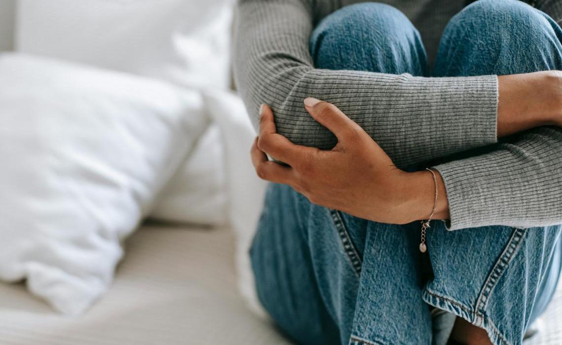 Janeiro Branco enfatiza a importância de reconhecer e acolher crises emocionais, ansiedade e pânico