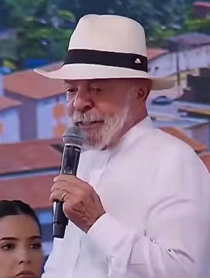Pobre se sacrifica enquanto dono do Banco Master dá 'golpe de R$ 40 bi', diz Lula
