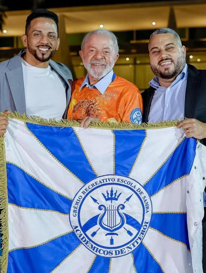 Técnicos do TCU recomendam vetar repasse de R$ 1 milhão a escola de samba que homenageará Lula