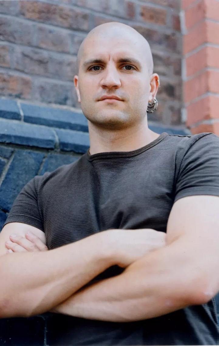 Barbárie anda ganhando do socialismo ultimamente, diz escritor China Mièville