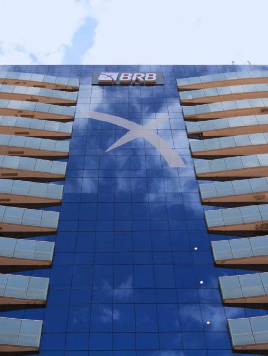 Ex-presidente do Banco de Brasilia-BRB pede à PF para depor novamente no caso Master