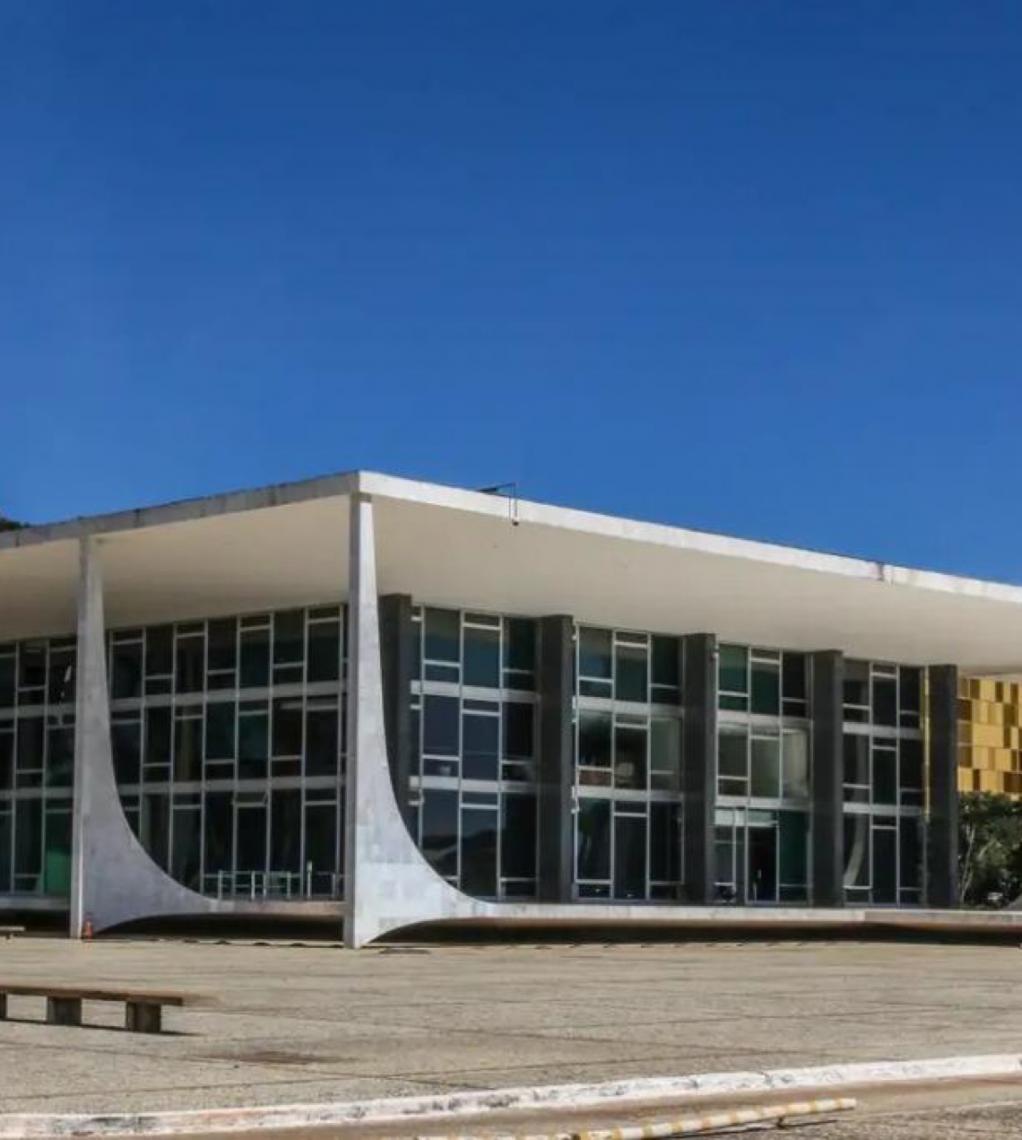 Por unanimidade, o STF derruba lei que criou Programa Escola Sem Partido no Paraná