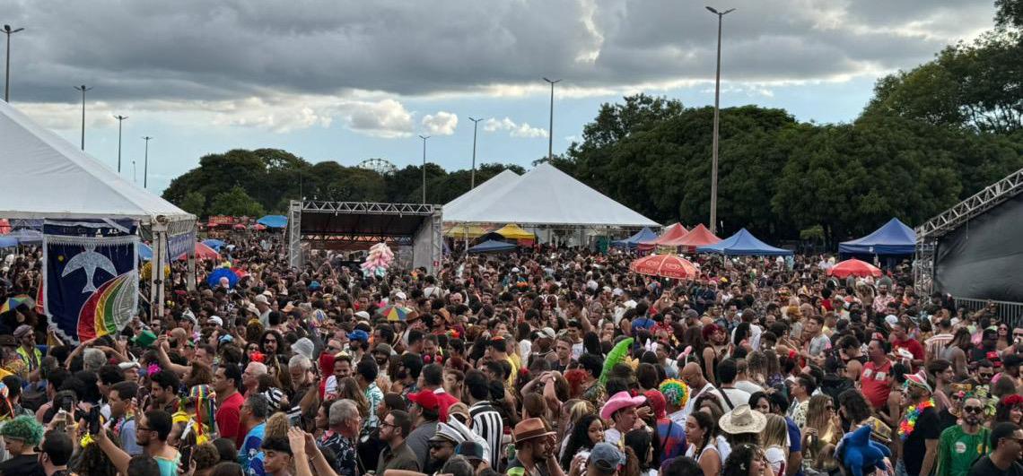 Carnaval de Brasília movimenta mais de R$ 100 milhões e firma posição como rota da folia no país
