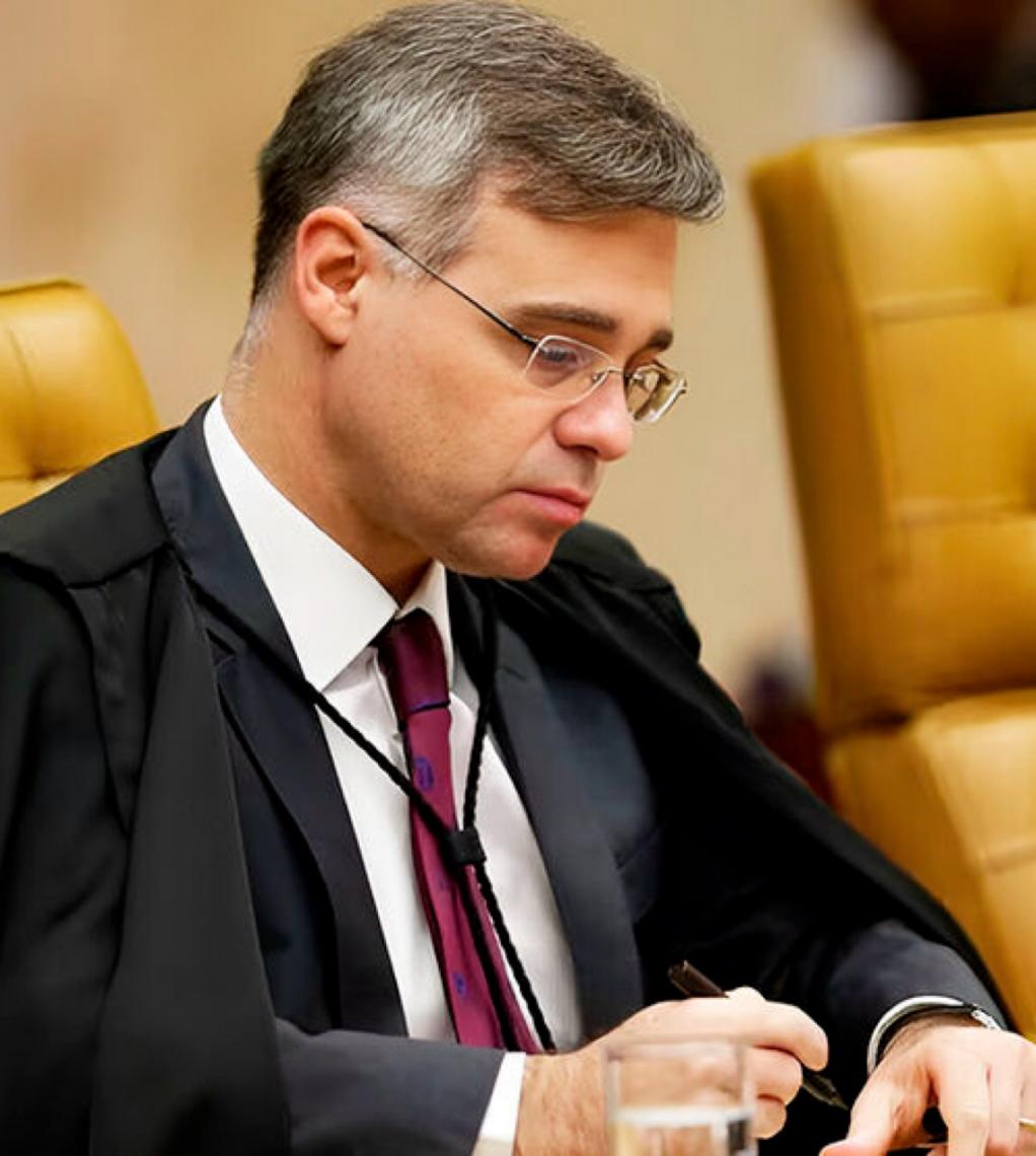 André Mendonça busca equilíbrio entre recompor relação do STF com a PF e conter abusos