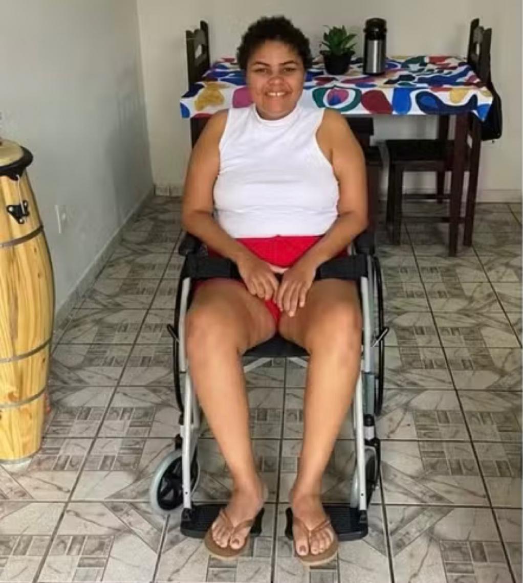 Atriz e produtora cultural Paloma Alecrim, com ELA briga na Justiça para manter home care