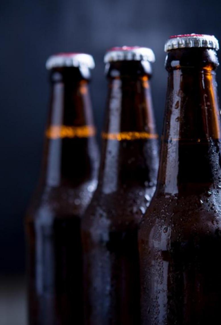 Consumo de bebidas alcoólicas cai mundialmente, varejo se adapta a nova demanda