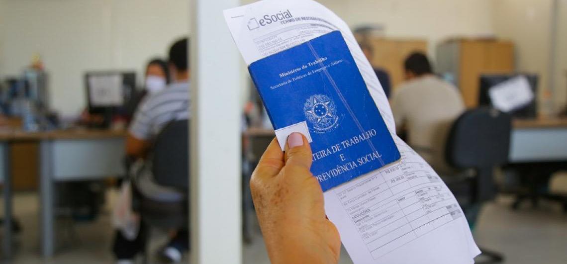 Agências do trabalhador têm 717 vagas de emprego abertas nesta quarta