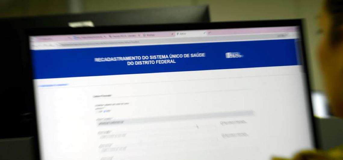 Secretaria de Saúde do Distrito Federal convoca usuários para atualizar dados cadastrais