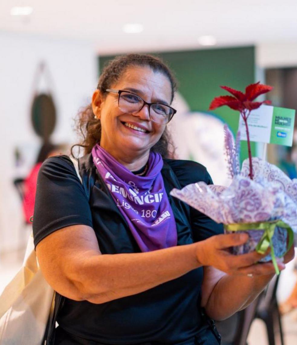 Dia da Mulher da Defensoria Pública do DF bate recorde histórico de atendimentos na 32ª edição