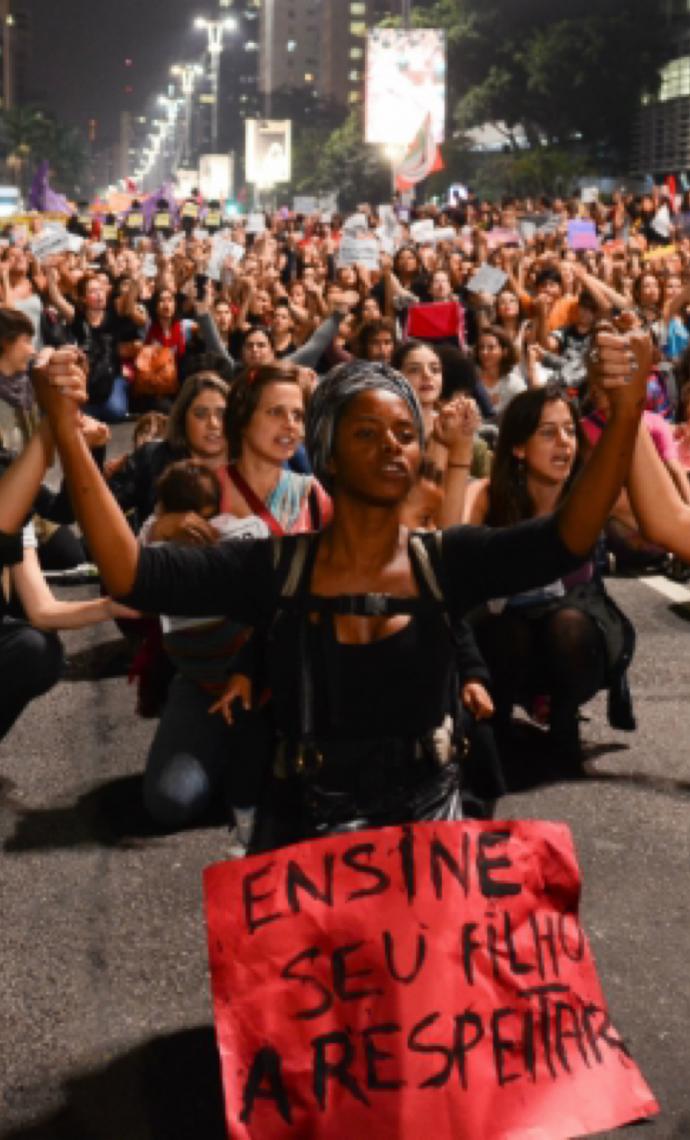 Cresce percentual de mulheres no Brasil que relatam medo de ser estupradas, revela pesquisa divulgada