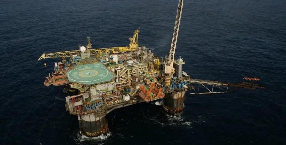 Sob impacto da guerra, Opep+ decide aumentar produção de petróleo, a partir de abril