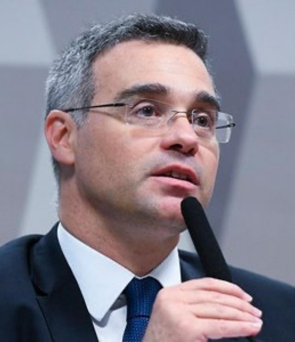 Na Alemanha, André Mendonça vive semana de homem mais poderoso do Brasil