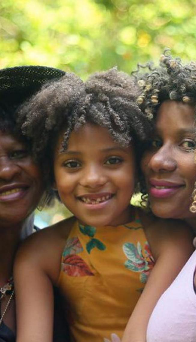 Lares chefiados por mulheres negras atingem menor índice de fome da história