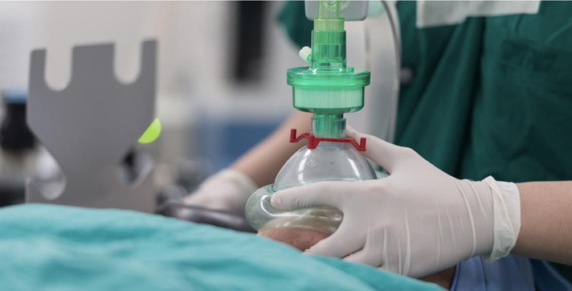 IgesDF abre seleção para médicos e oferece salários de até R$ 22,6 mil