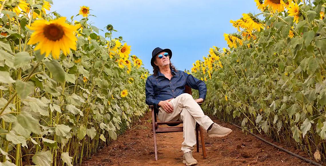 Turnê pelo Brasil comemora 80 anos de Alceu Valença, show no Rio dá início à celebração