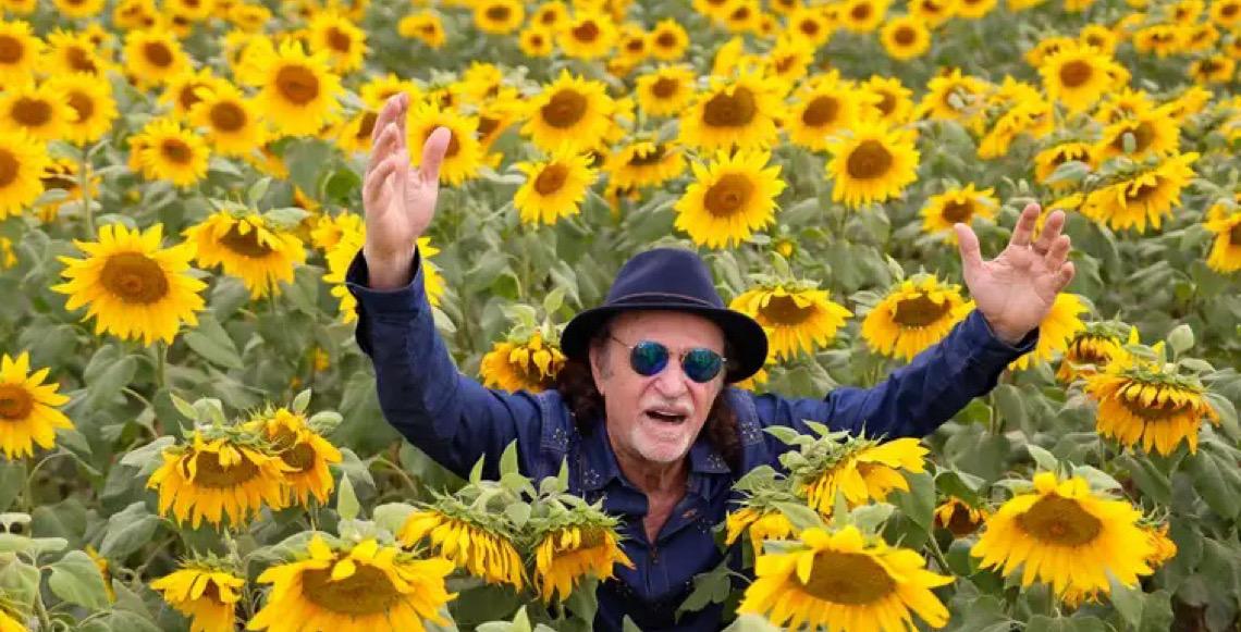 'Me sinto com 80 anos ao contrário; oito, talvez', diz Alceu Valença, que caminha 17 mil passos todos os dias