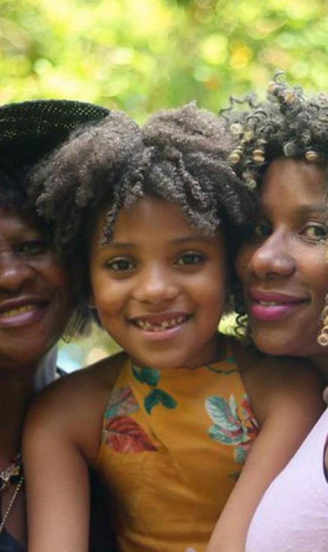 Lares chefiados por mulheres negras atingem menor índice de fome da história