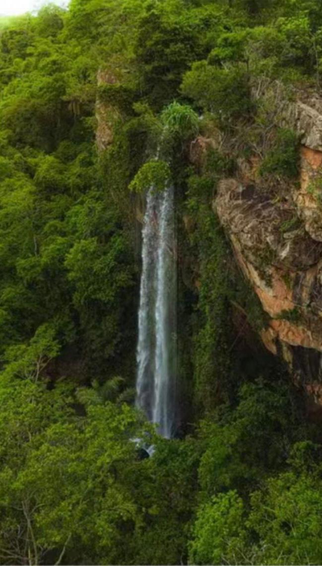 Grandes cachoeiras e sítios arqueológicos formam polo ecoturístico guardadinho no oeste baiano