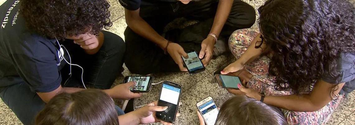 Participação de famílias é desafio do ECA Digital, dizem especialistas