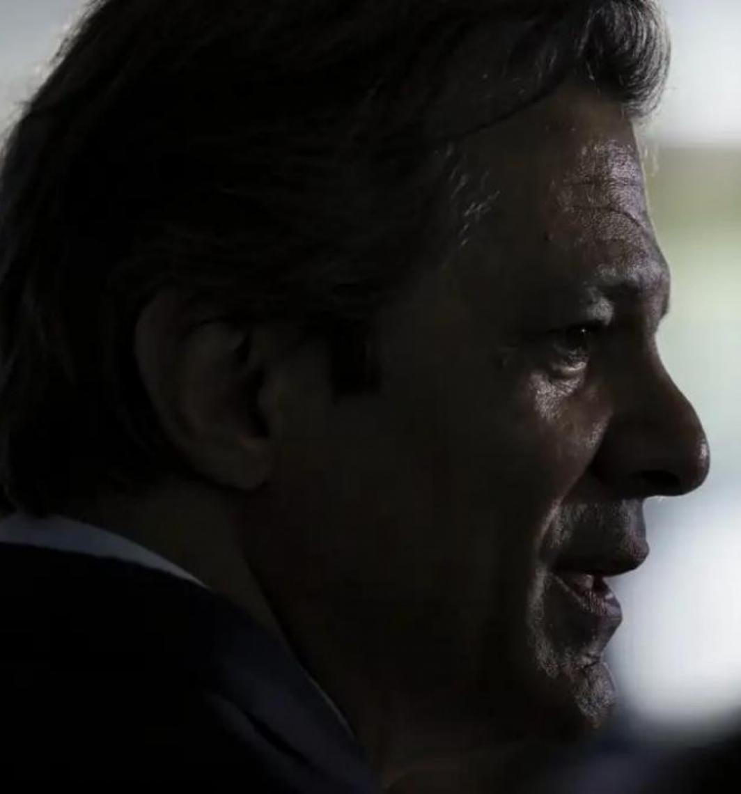 Ministério da Fazenda tira de projeto de lei proposta para socorrer bancos em crise