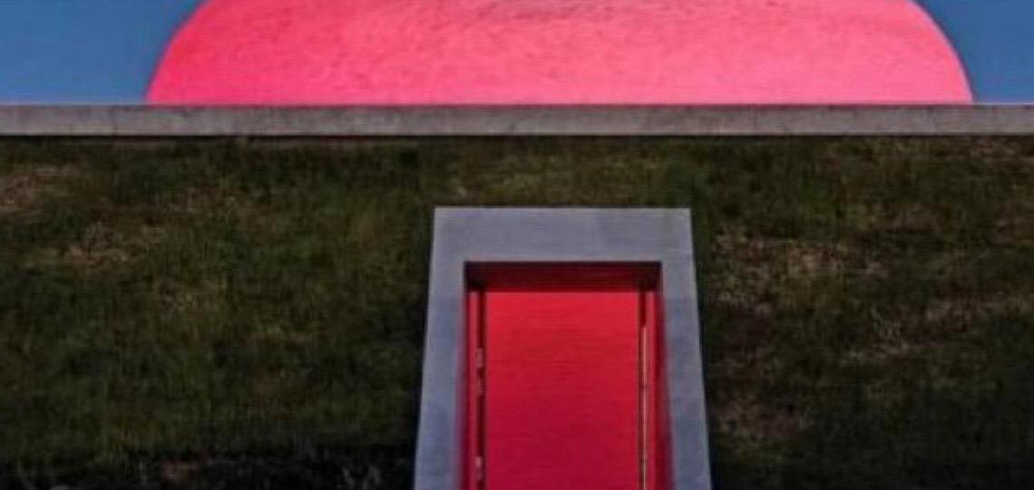 Instalação de James Turrel transforma o céu num jogo de cores em José Ignacio