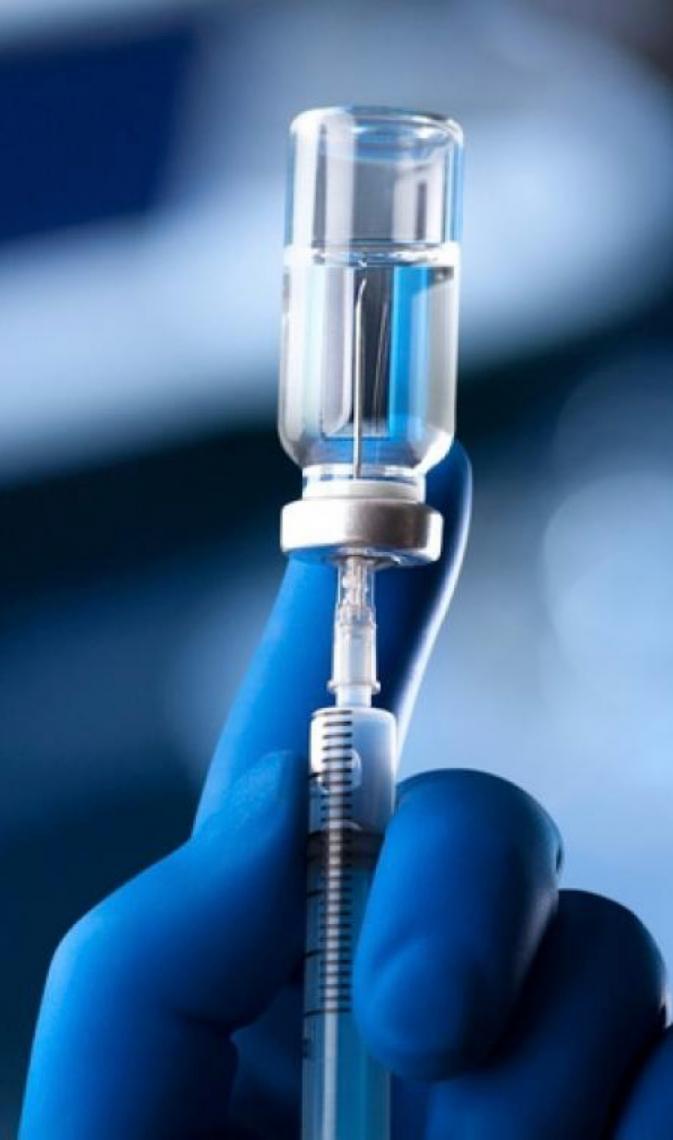 Acordo com empresa chinesa vai ampliar produção de vacinas para o SUS