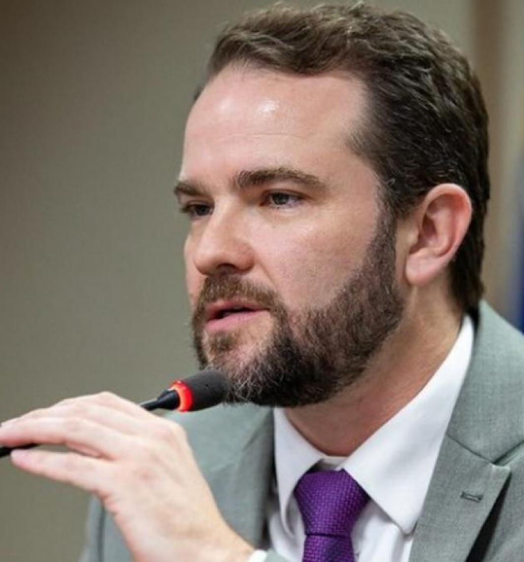 Governo do Brasil propõe aos estados dividir subvenção de R$ 1,20 por litro de diesel importado