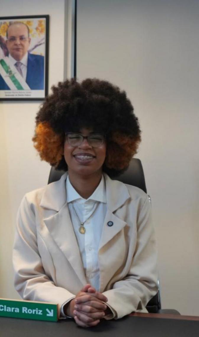 Meninas em Ação promove dia de secretária de Atendimento para estudante da rede