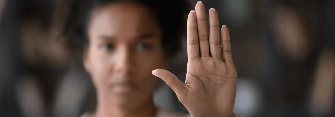 Nem doação bilionária resolve violência contra mulher, diz ONG que recebeu R$ 46 milhões