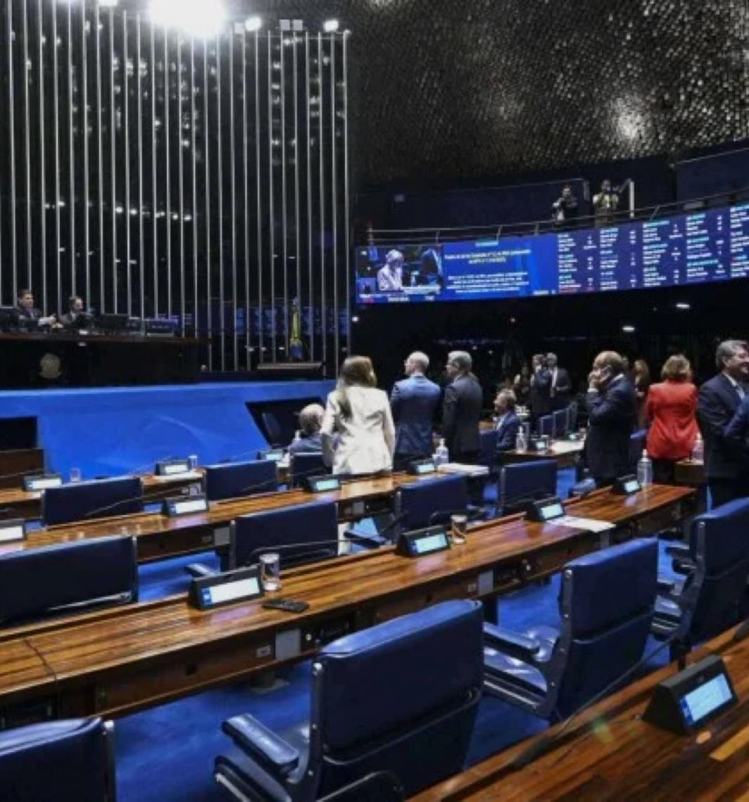 Senado do Brasil aprova crime de vicaricídio com penas que serão de 20 até 40 anos