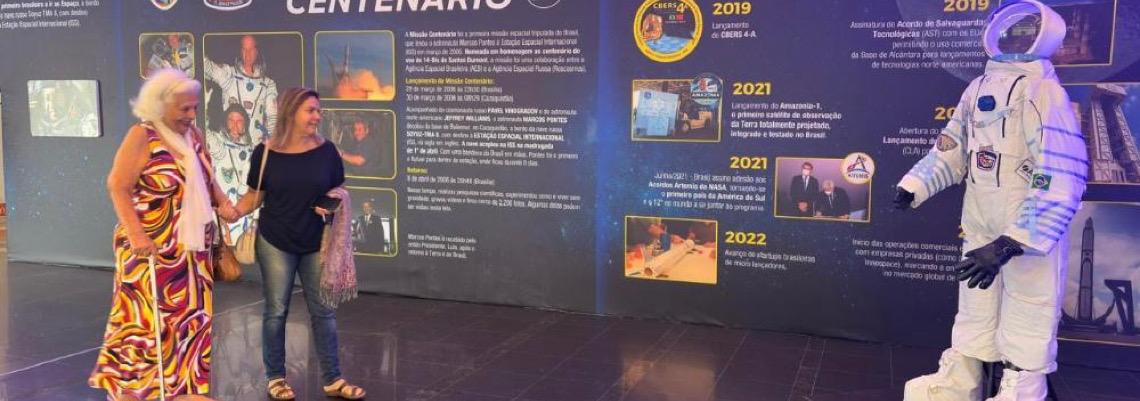 Exposição sobre Missão Centenário aproxima estudantes da ciência e desperta o interesse para novos talentos