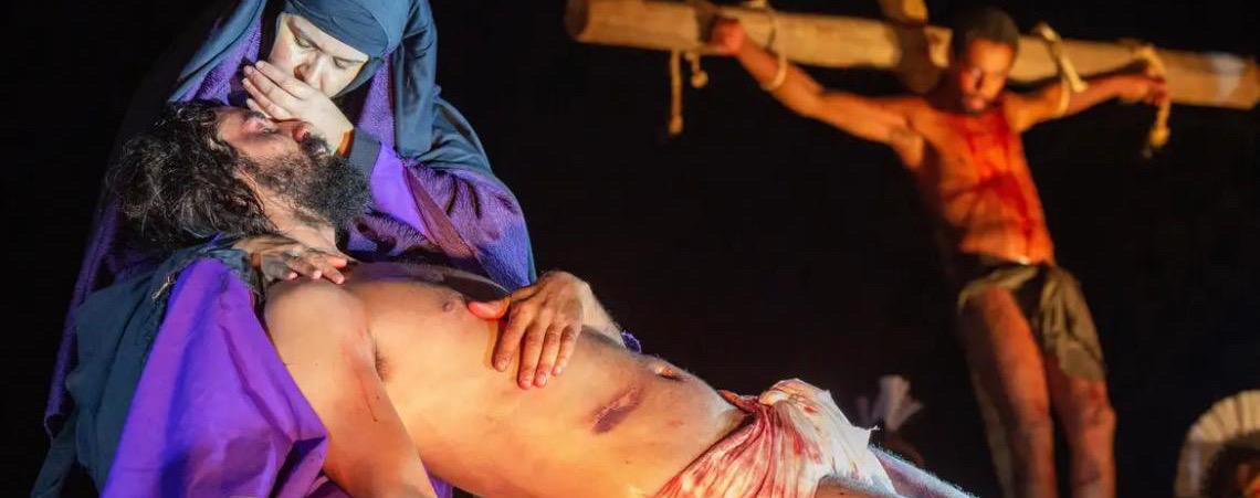 Fé e paixão de Cristo: Via-Sacra de Planaltina reúne milhares de fiéis e reafirma tradição