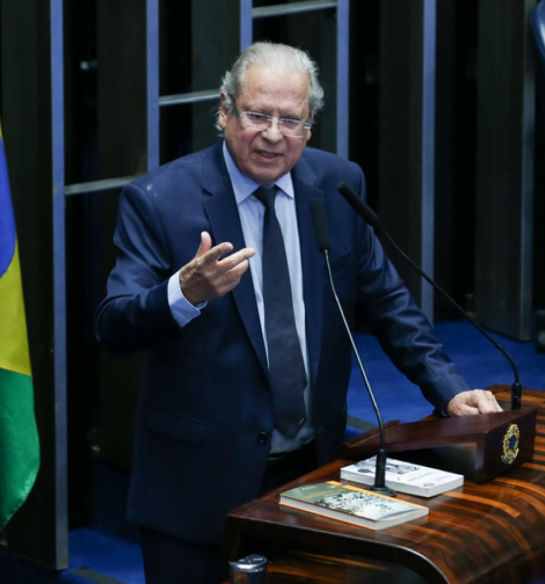 O Supremo Tribunal Federal precisa de reformas, pois o rei está nu, diz José Dirceu