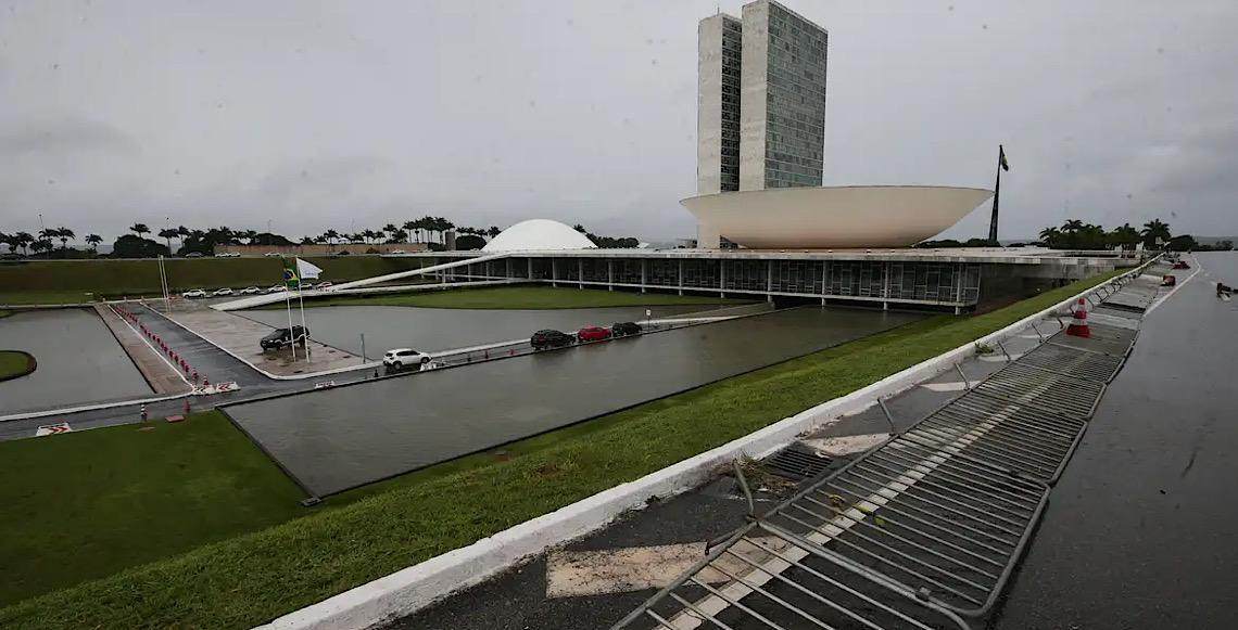 Governo federal reajusta auxílios saúde e creche para servidores com impacto de R$ 200 mi