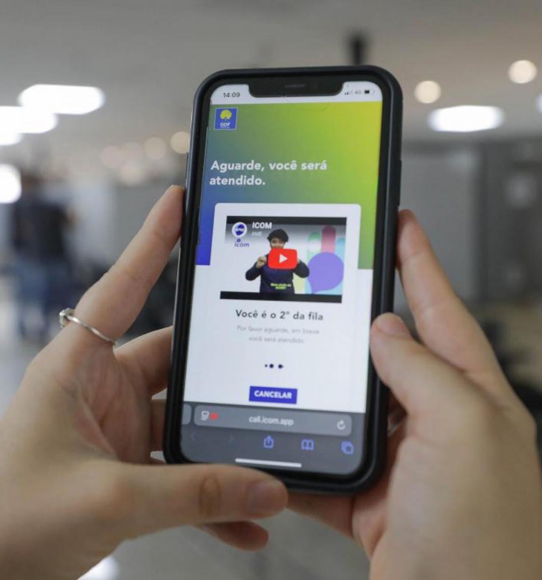 Por meio de aplicativo do GDF, atendimento em Libras estará disponível no TRE para eleitores surdos do DF