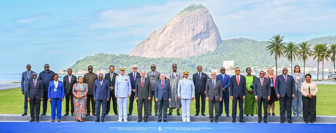 Brasil assume aliança e pede Atlântico Sul livre de guerras e tensões 