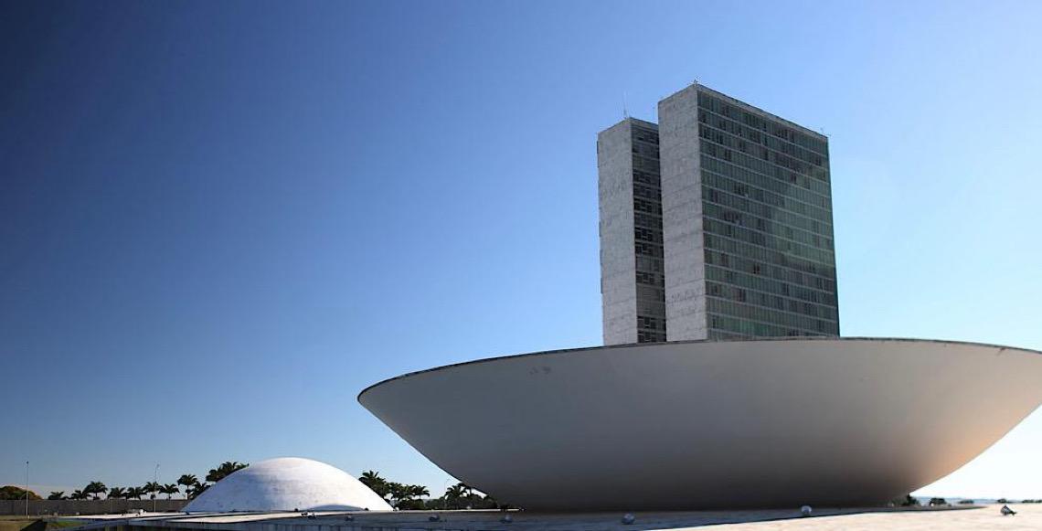 A opinião de João Zisman sobre política nacional: Nada isolado; o DF acorda com pressão em bloco