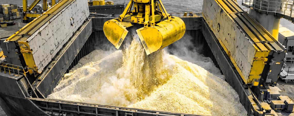 Brasil deve usar importação de fertilizantes para estreitar relações